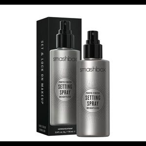 SMASHBOX ~ PHOTO FINISH ~ WEIGHTLESS SETTING SPRAY